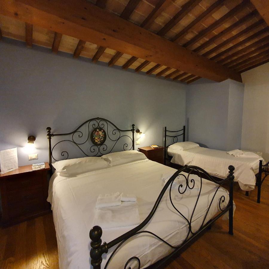Pietra Maula Agriturismo Castelraimondo Exterior foto